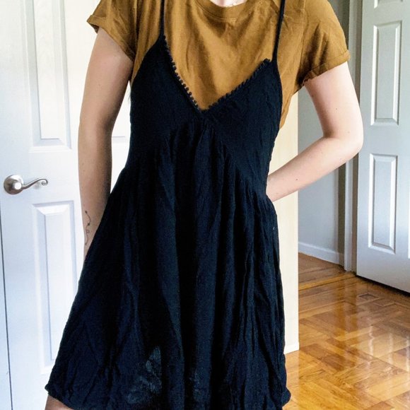 black strappy sundress